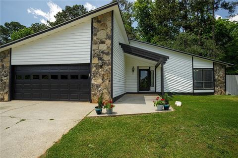 812 Steeple Chase Drive Lawrenceville GA 30044