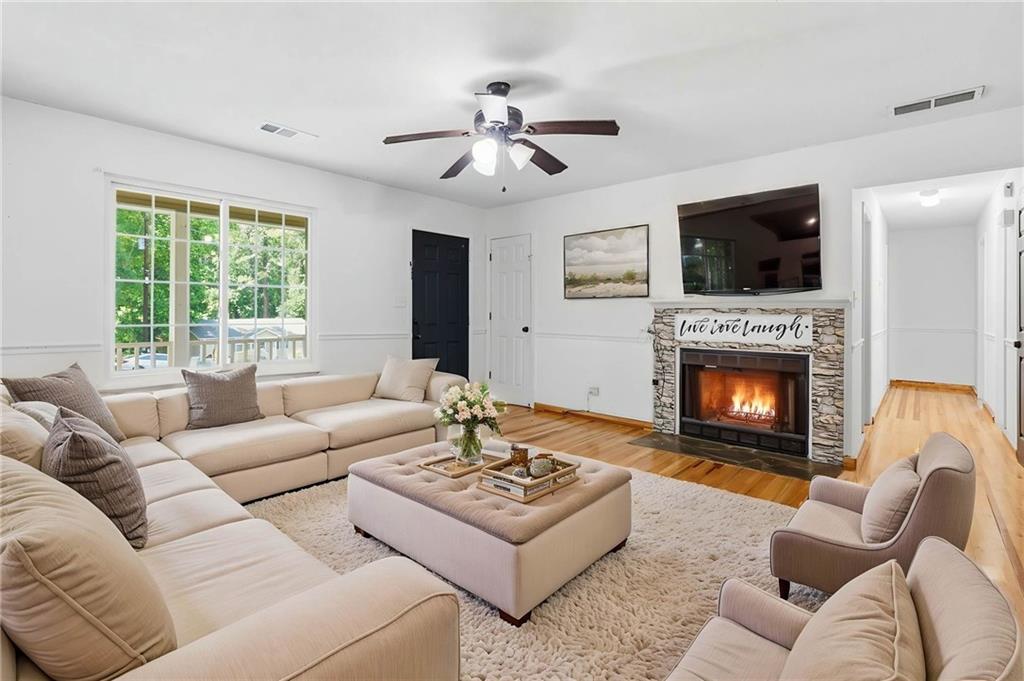 190 Oakland Blvd