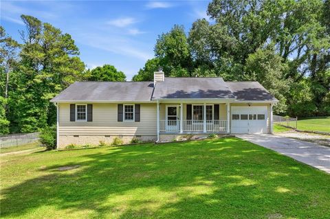 Homes For Sale - 190 Oakland Blvd Blvd<br/> Stockbridge, GA 30281