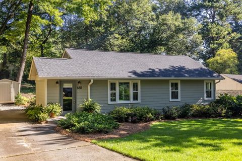 660 Scott Circle Decatur GA 30033