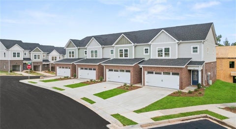 Townhouse For Rent - 100 Rosemoor Drive #THE MAC<br/> Mcdonough, GA 30253