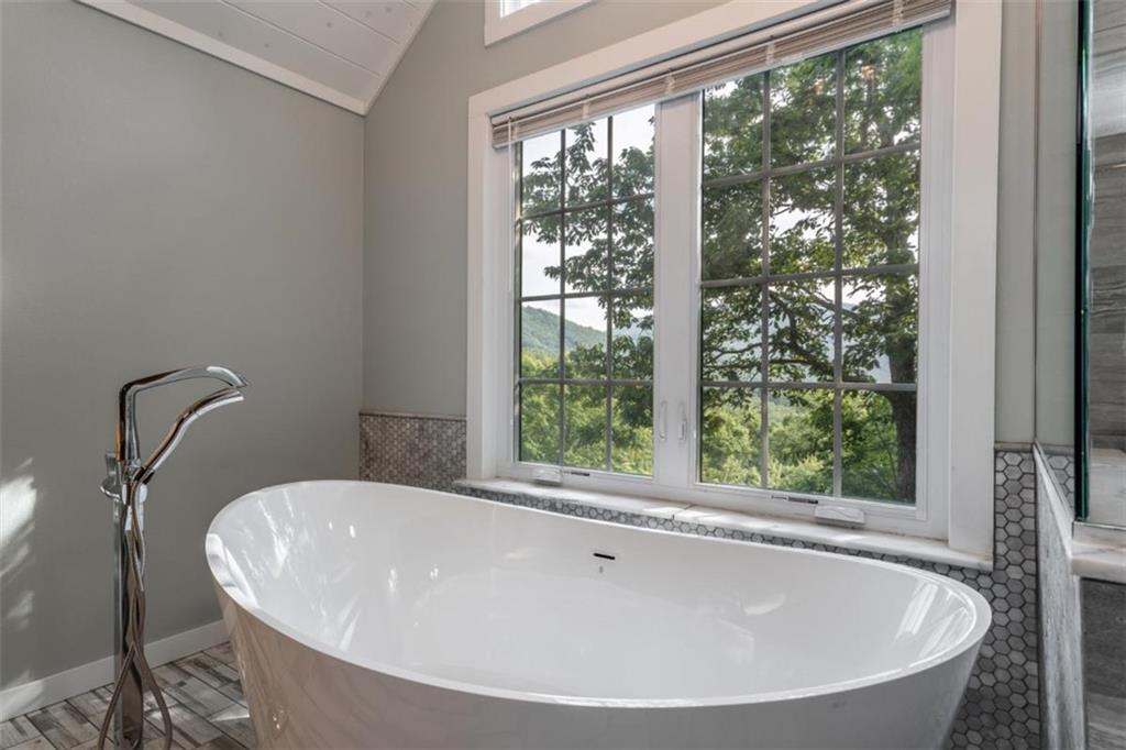 349 Moon Shadow View N