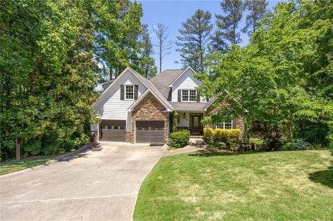 Homes For Sale - 2672 Catawba Drive<br/> Kennesaw, GA 30152