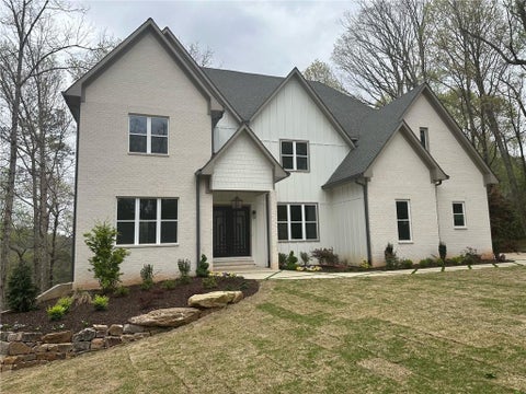 Homes For Sale - 270 Crosstree Lane<br/> Fulton County, Atlanta, GA 30328