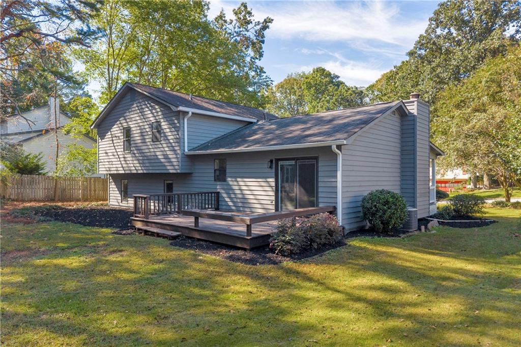 1467 Glynn Oaks Circle SW