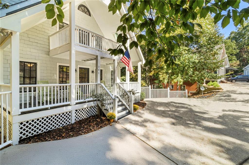 281 CHESTATEE VIEW Drive