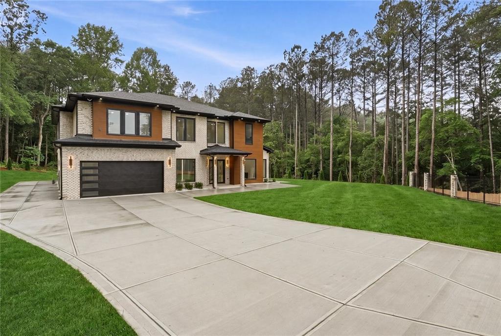 1563 Whitley Road