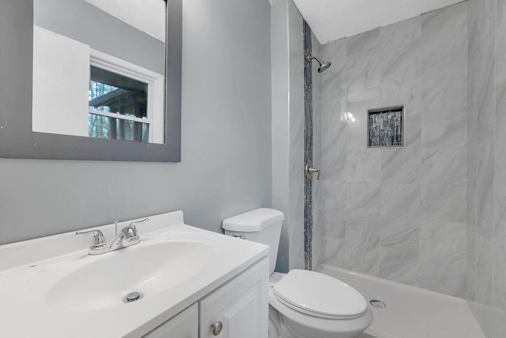 1513 Spruce Ridge Way, Stone Mountain, Georgia image 3
