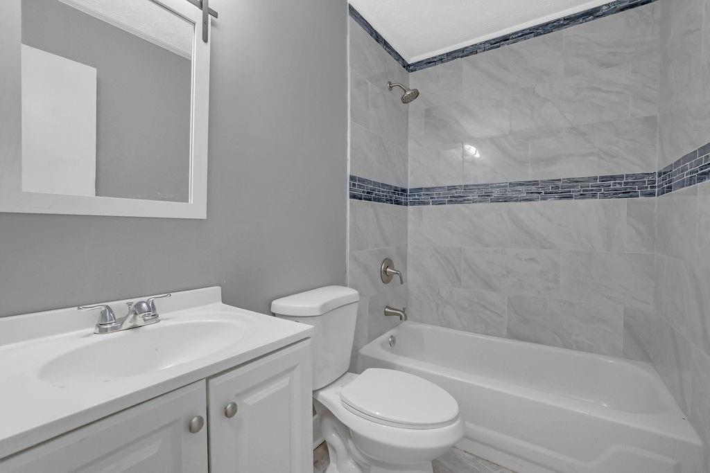 1513 Spruce Ridge Way, Stone Mountain, Georgia image 8