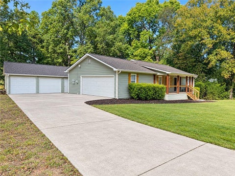 Homes For Sale - 611 Calloway Drive<br/> Polk County, Rockmart, GA 30153