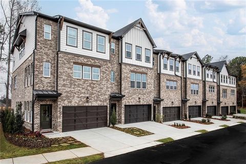 Townhouse For Sale - 382 Sunset Hollow Street #03<br/> Sugar Hill, GA 30518