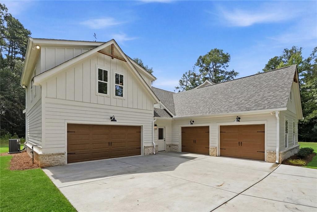 650 Gordon Combs Road NW