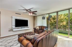 700 PARK REGENCY Place NE 603
