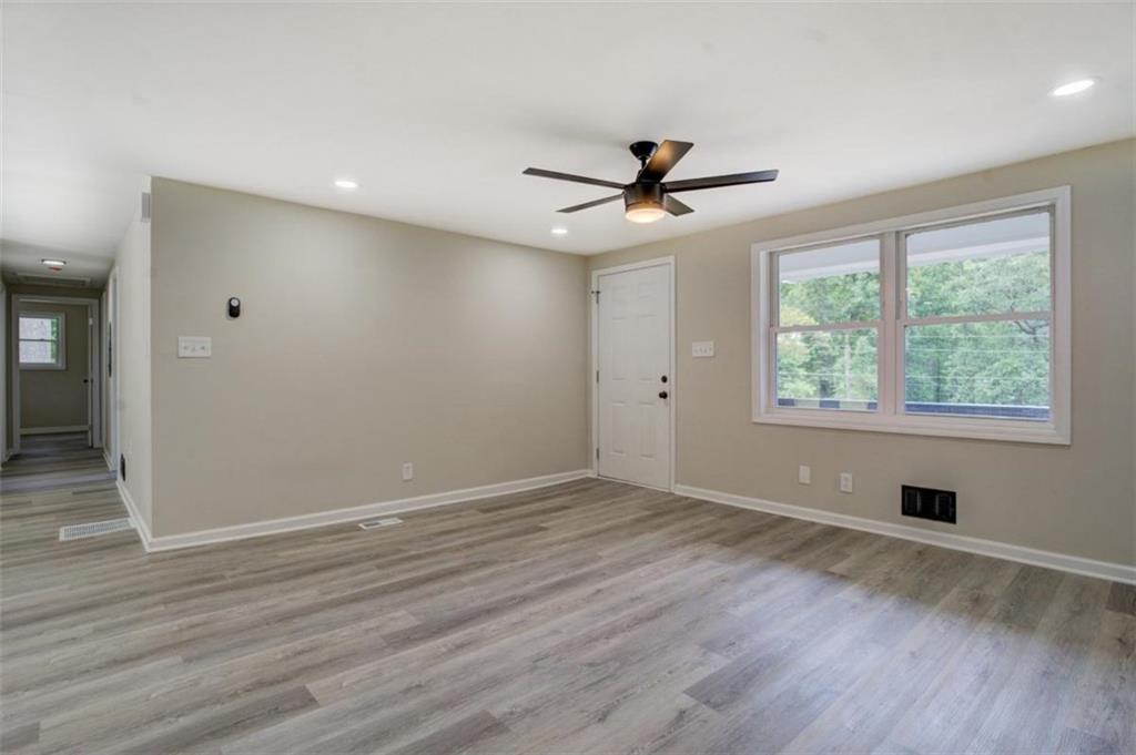 4176 King Edward Drive