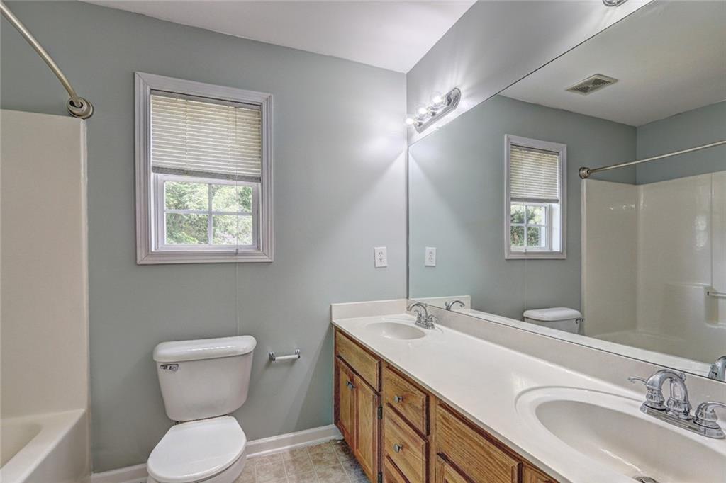 112 Lexington Parke Drive, Woodstock, Georgia image 21