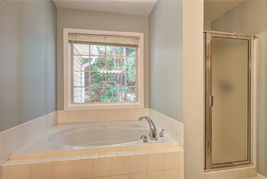 112 Lexington Parke Drive, Woodstock, Georgia image 15