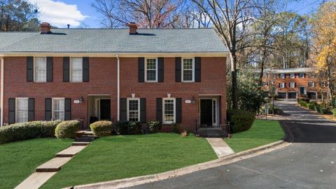 Photo of 501 Dunwoody Chace, Atlanta, GA 30328 (MLS # 7694726)