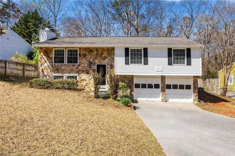 Homes For Sale - 894 Traymore Drive<br/> Norcross, GA 30093