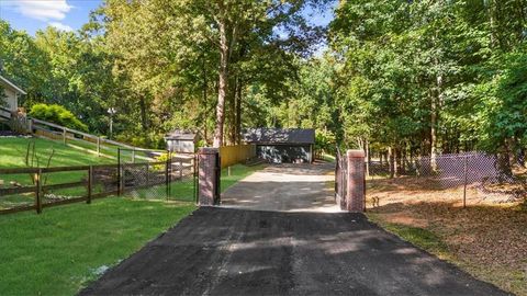 A home in Lilburn