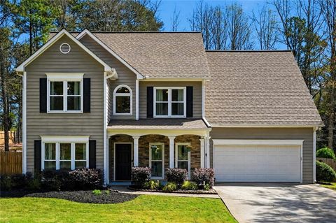 Homes For Sale - 3985 Chestnut Springs Court<br/> Cumming, GA 30041