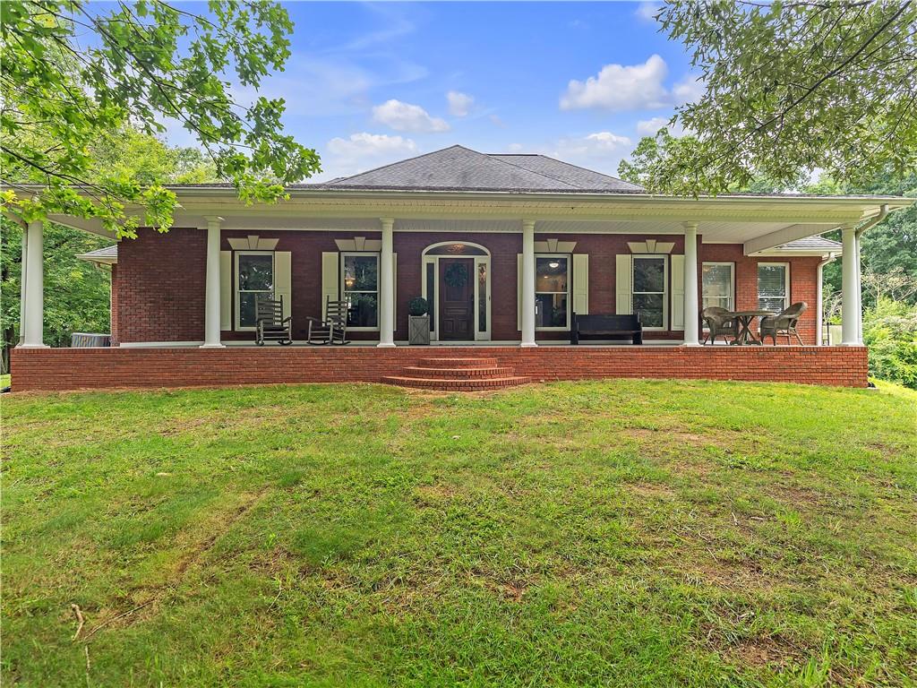320 School House Road NE
