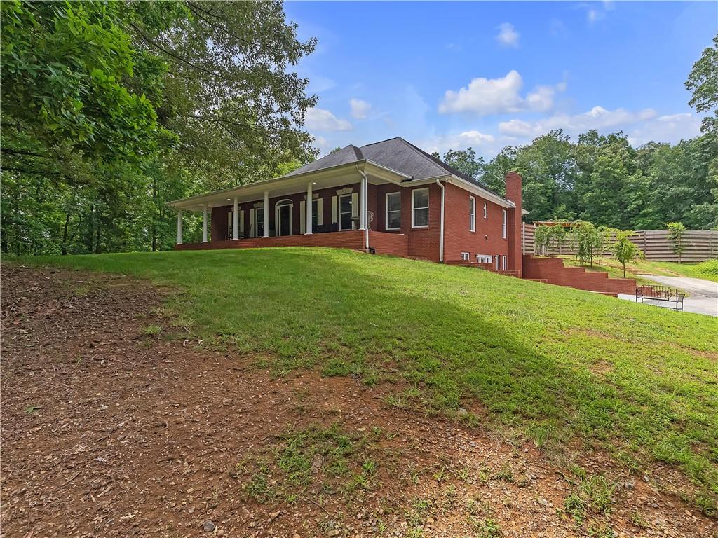 320 School House Road NE