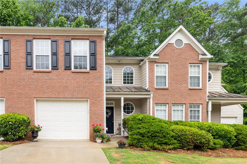 360 Parkview Manor Drive, Tucker, Georgia image 2