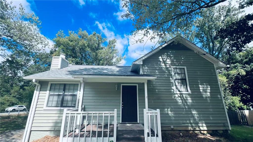 633 Candlewick Lane NW