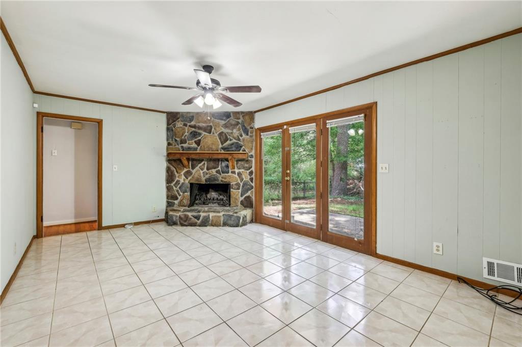 4074 Idlevale Drive, Tucker, Georgia image 13