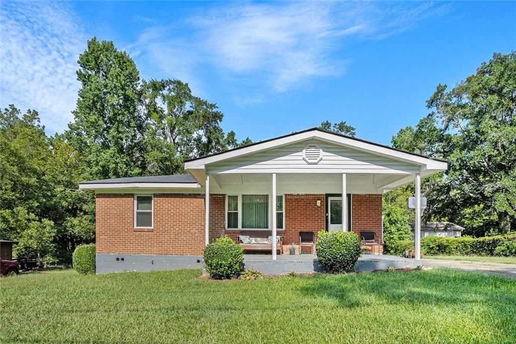 PRICE IMPROVEMENT for this charming 3 bedroom, 1 bath, ONE LEVEL HOME with NO HOA. This 4-sided brick home with a front and large back yard is perfectly located less than 2 miles from the interstate and just 13 miles to Hartsfield Atlanta Airport. Enjoy easy access to dining, shopping, parks, public transportation, local government offices, event spaces, and entertainment. Ideal as your primary home or a smart investment property, this home offers convenience, comfort, and opportunity all in one. Schedule a tour before it is gone.