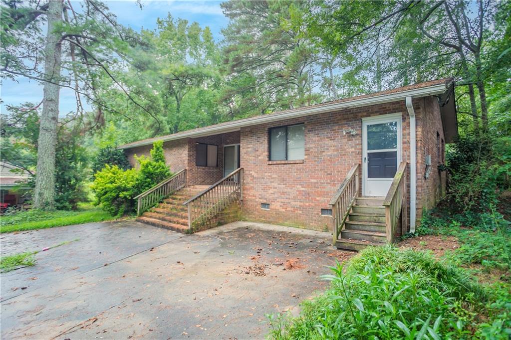 1763 Highland Place