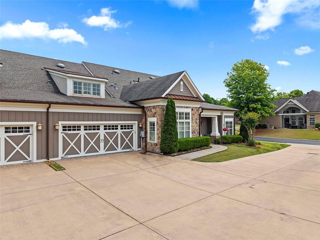 2845 Middlecreek Way