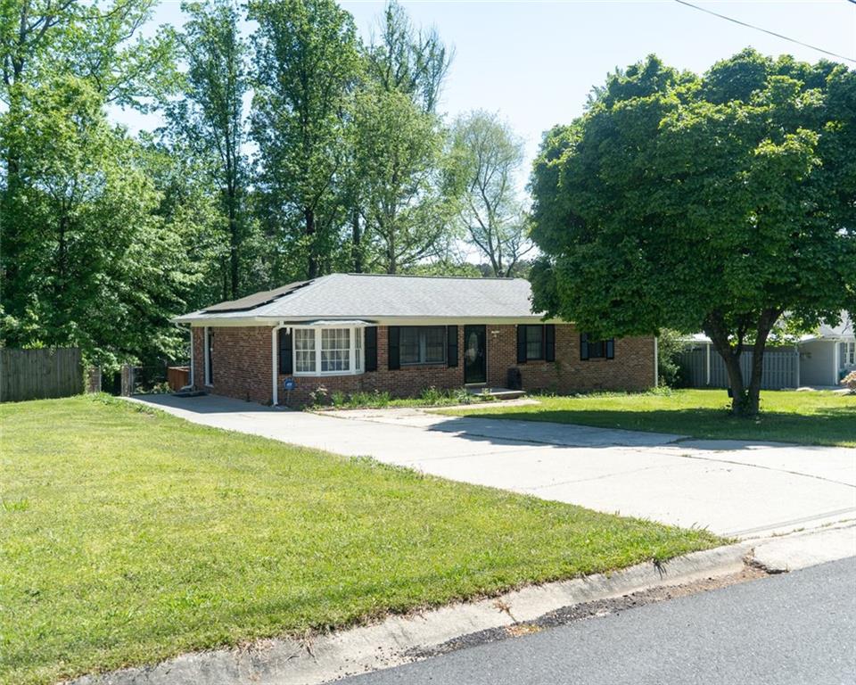 724 Camelot Way, Norcross, Georgia image 21