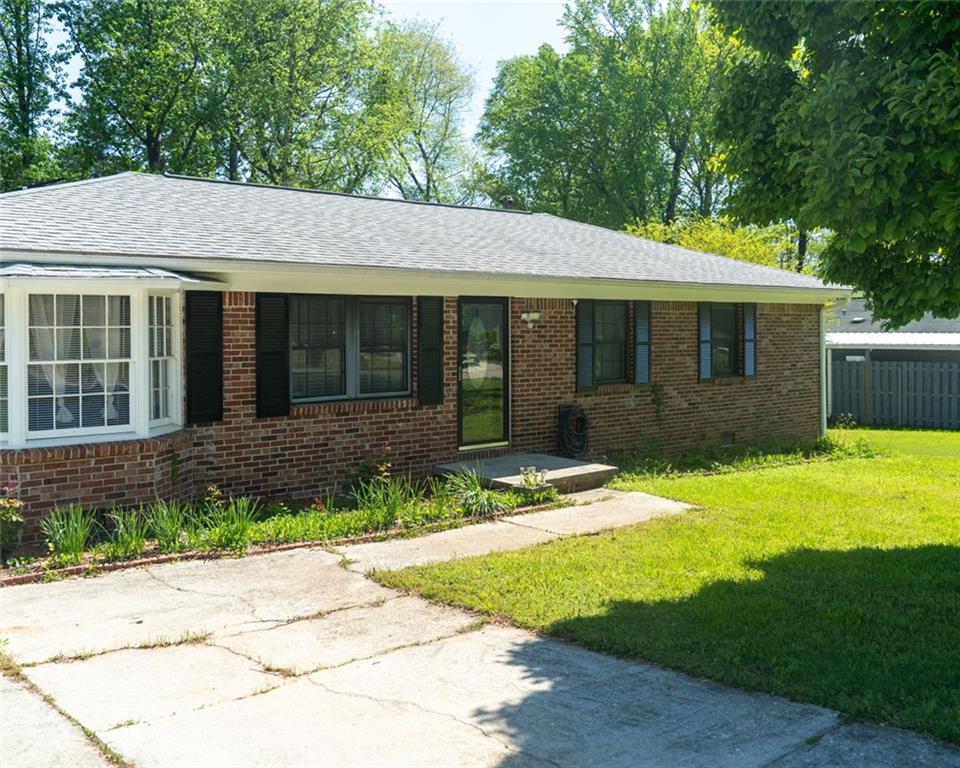 724 Camelot Way, Norcross, Georgia image 3