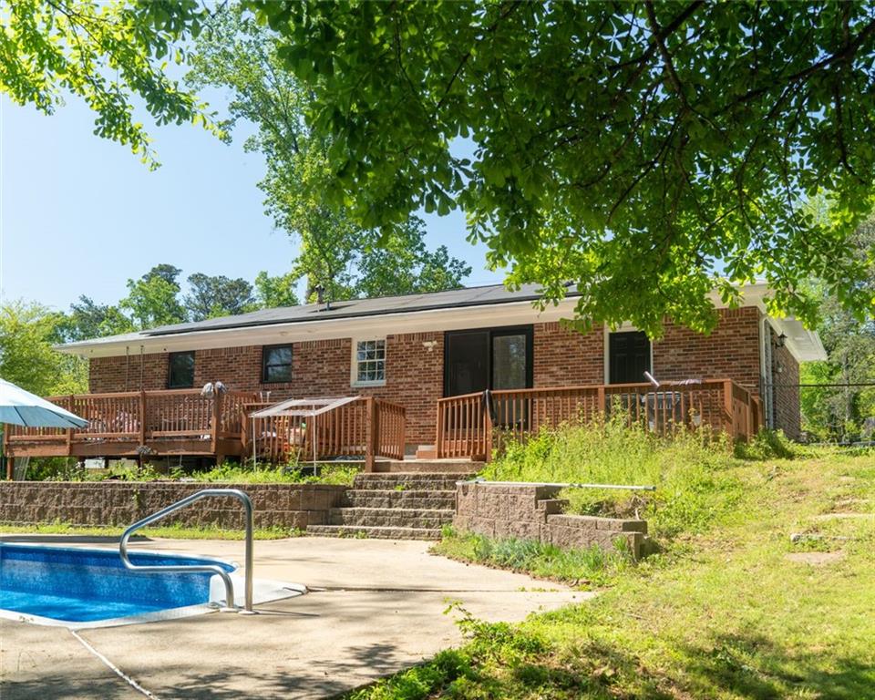 724 Camelot Way, Norcross, Georgia image 12