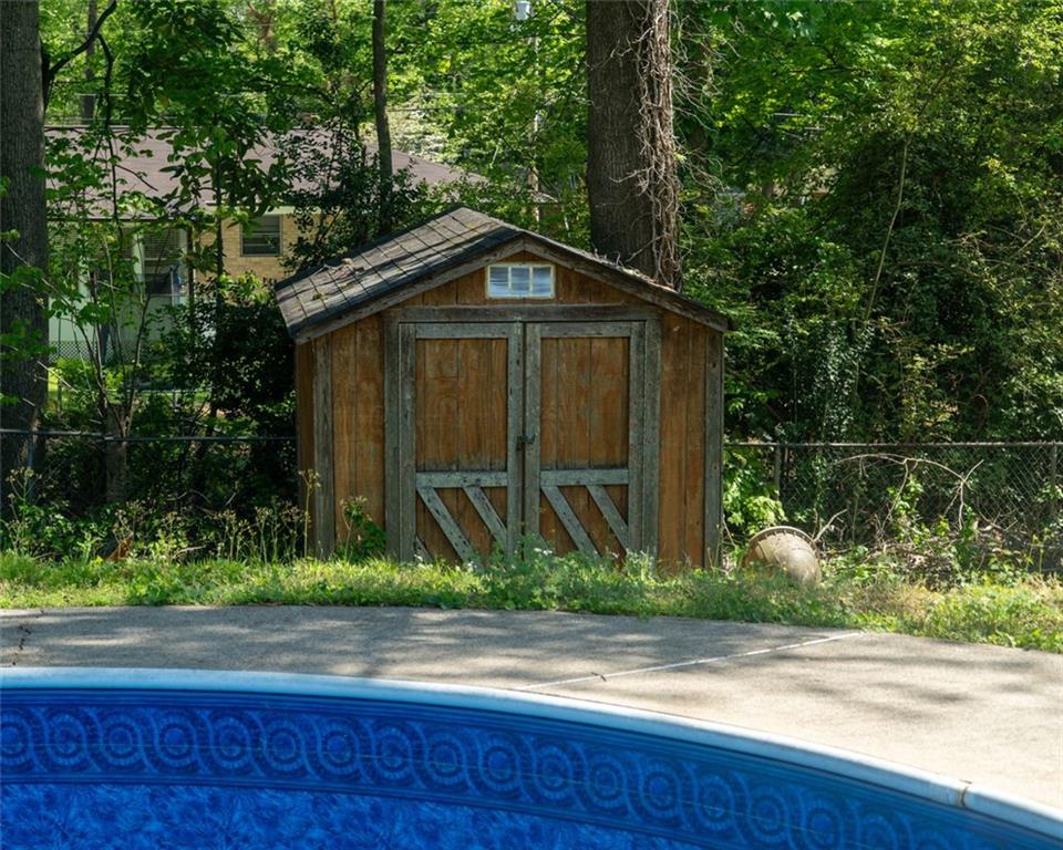 724 Camelot Way, Norcross, Georgia image 33