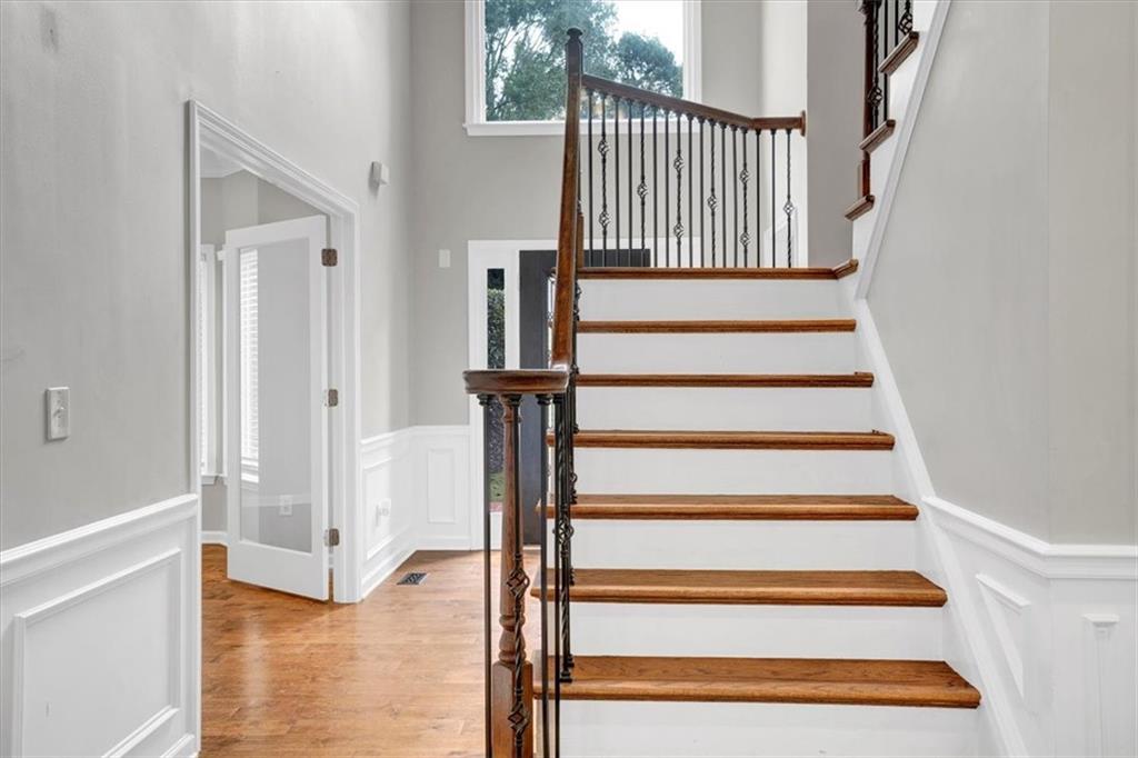 1364 Fallsbrook Way NW