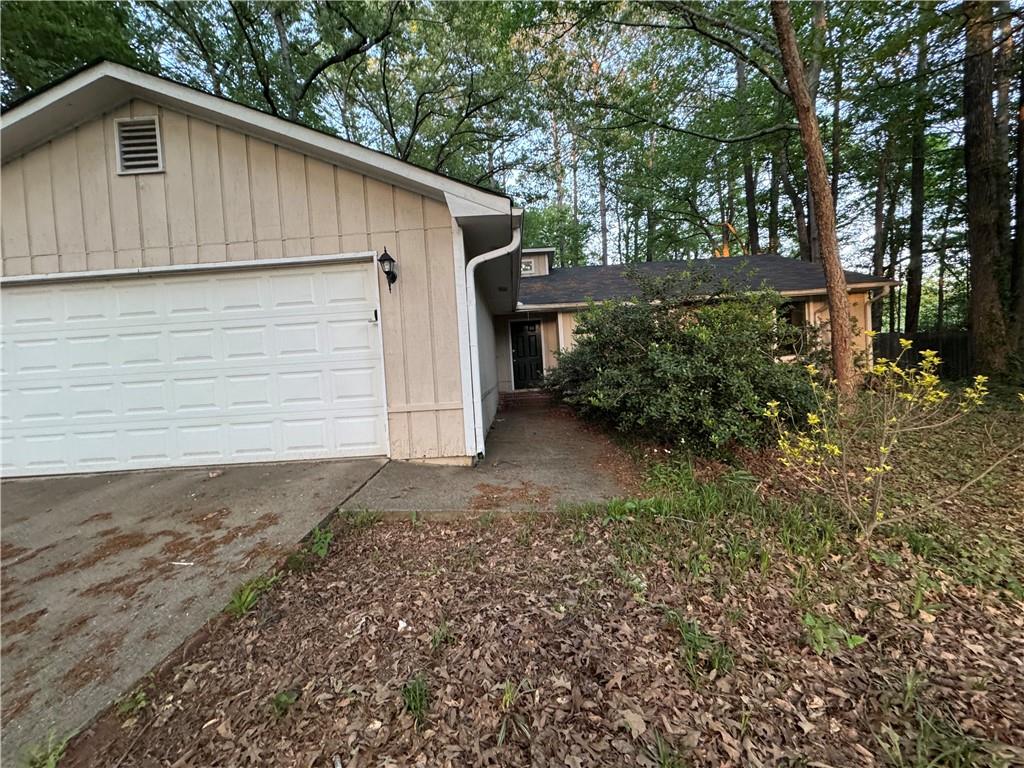655 Raven Court, Jonesboro, Georgia image 2