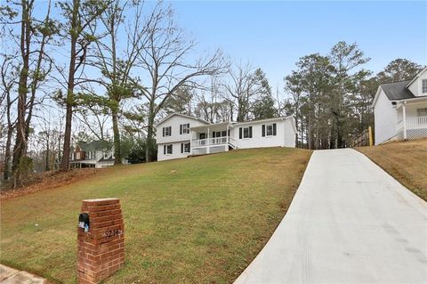 Homes For Sale - 5214 Parkside Drive<br/> Conyers, GA 30094