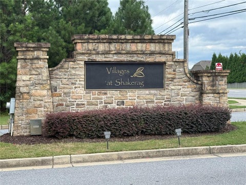 Townhouse For Rent - 8540 Andrast Alley<br/> Suwanee, GA 30024