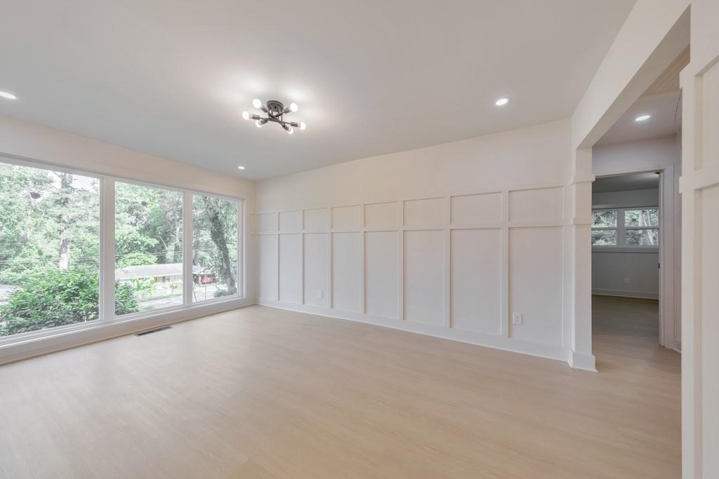 2254 Glendale Drive