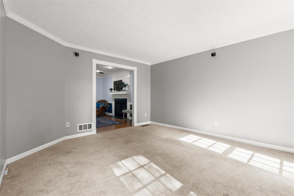 100 Shane Way SE