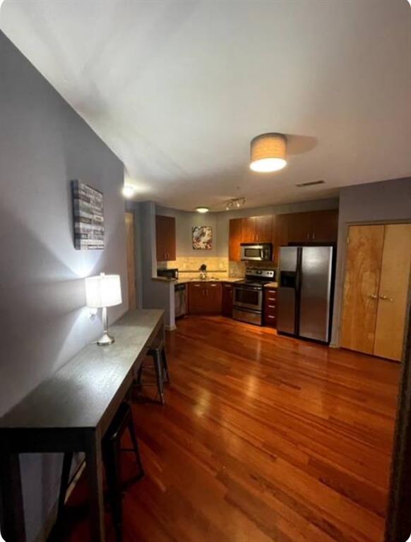 898 Oak Street 3423