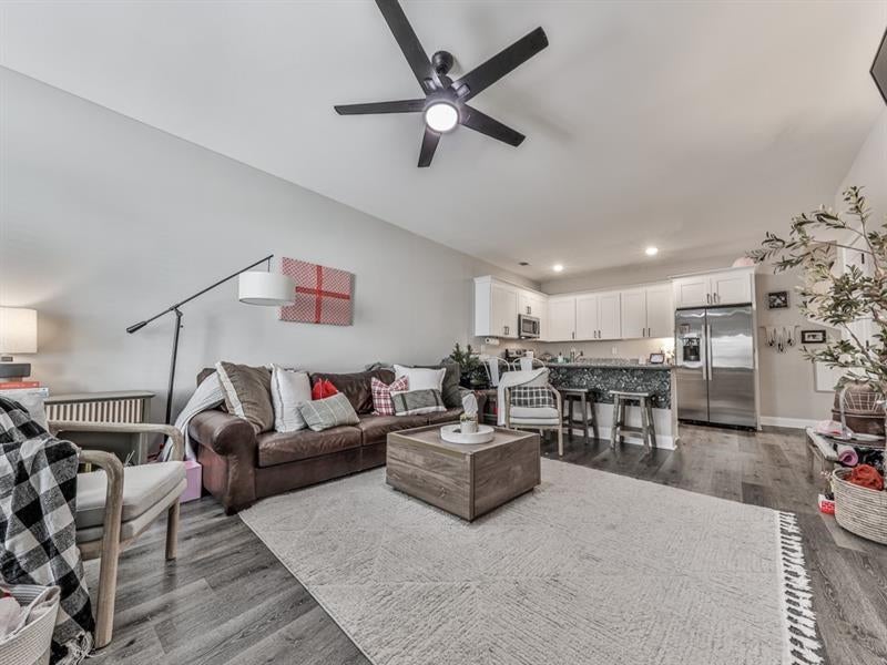 24 N Rim Drive