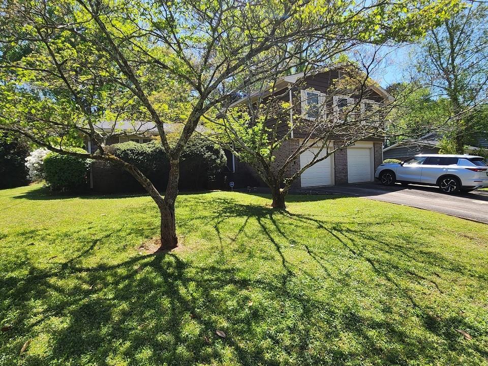 4457 Huntshire Drive