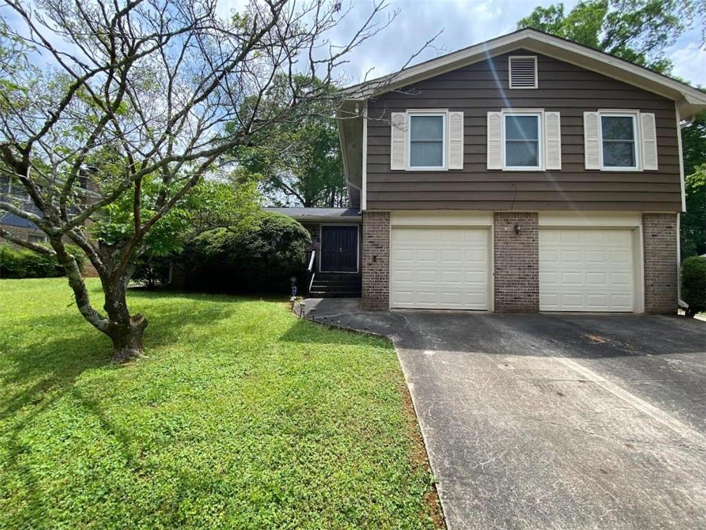 4457 Huntshire Drive, Stone Mountain, Georgia image 1