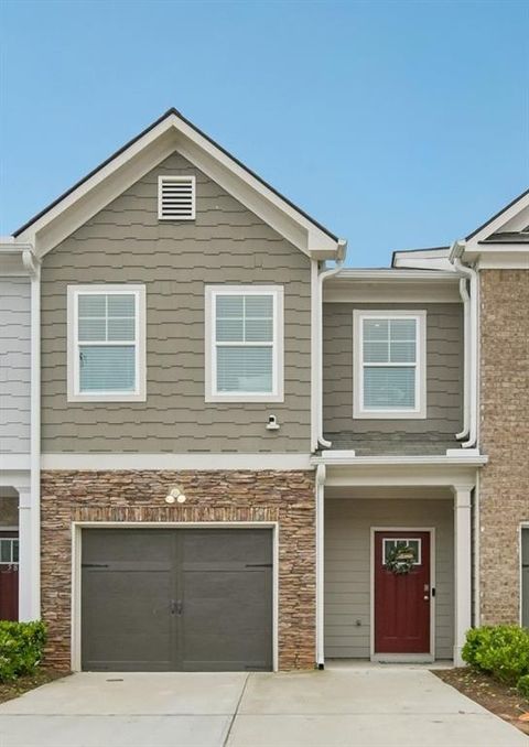 Townhouse For Sale - 5811 Calle Vista Drive<br/> Lithonia, GA 30058