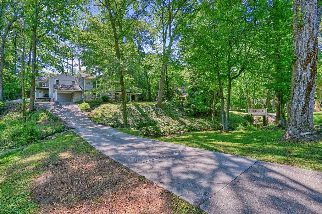2162 BROOKVIEW Drive NW