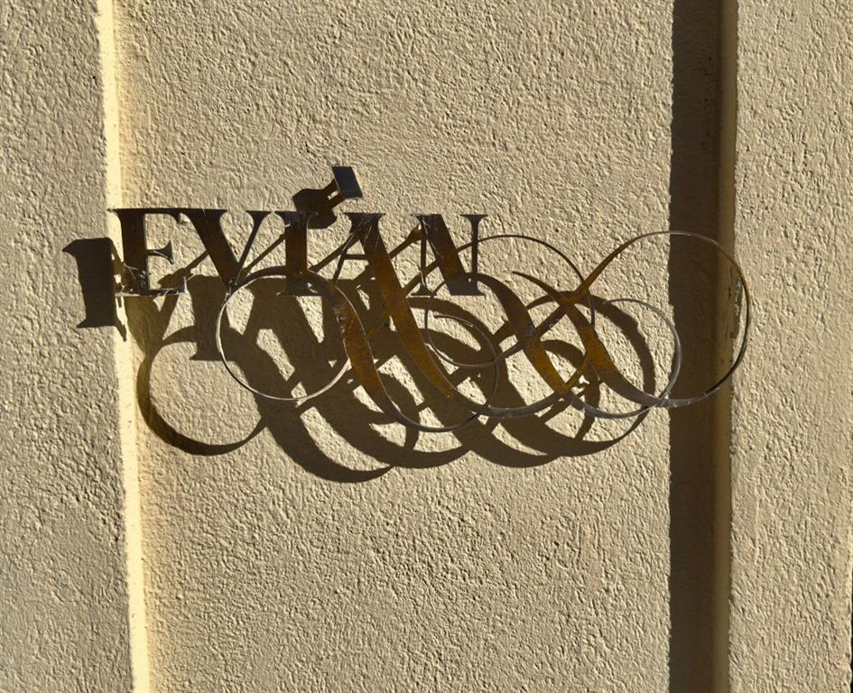 3638 Peachtree Road NE 406