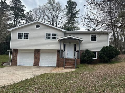 A home in Powder Springs